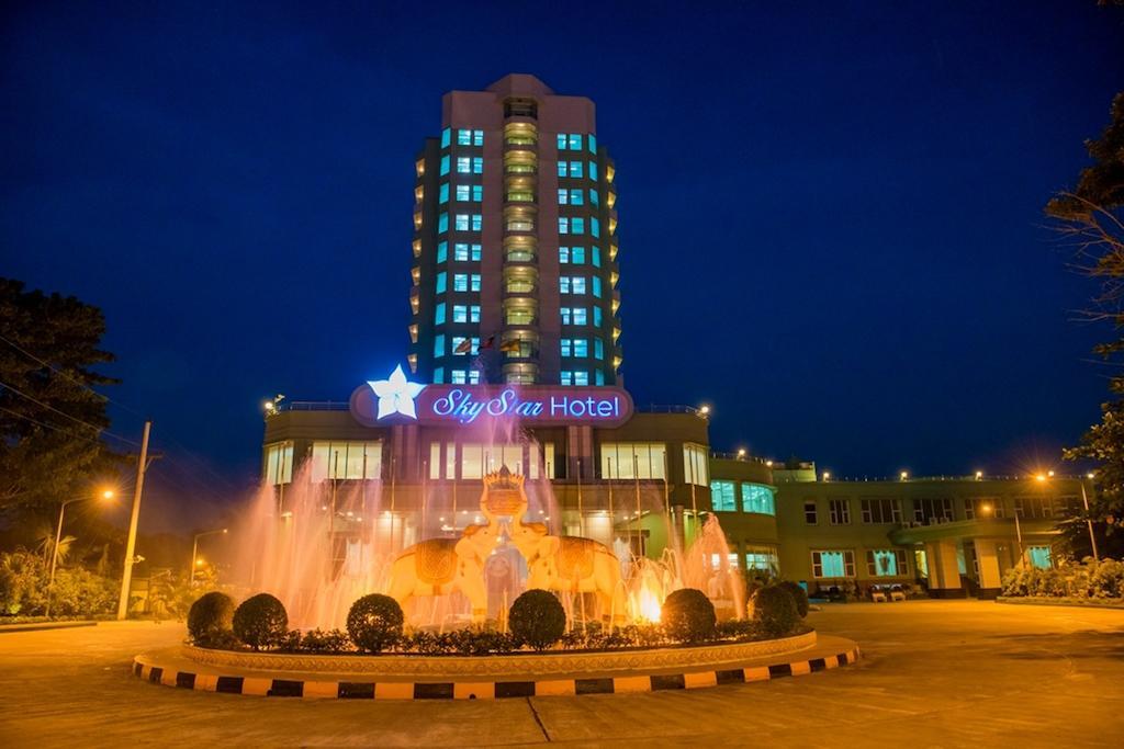 Sky Star Hotel Yangon Exterior photo